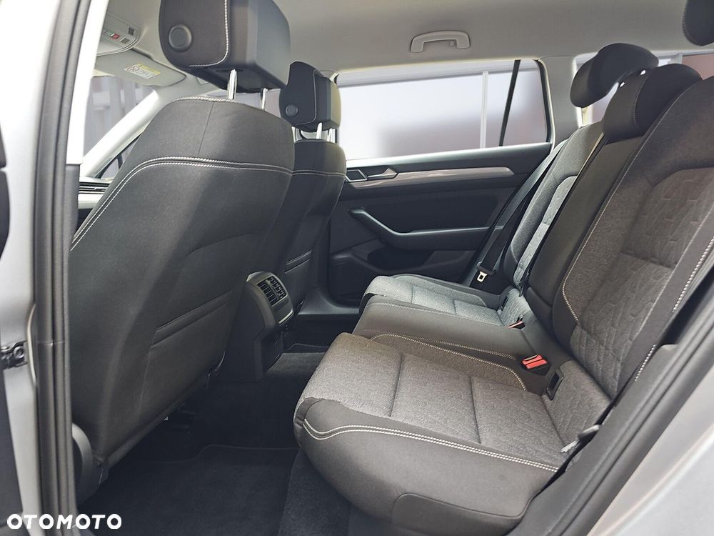 Volkswagen Passat Variant 2.0 TDI EVO Business DSG - 10