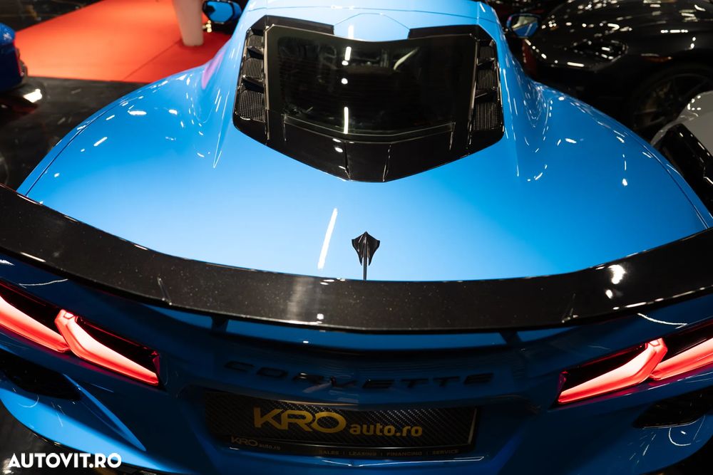 Chevrolet Corvette - 14