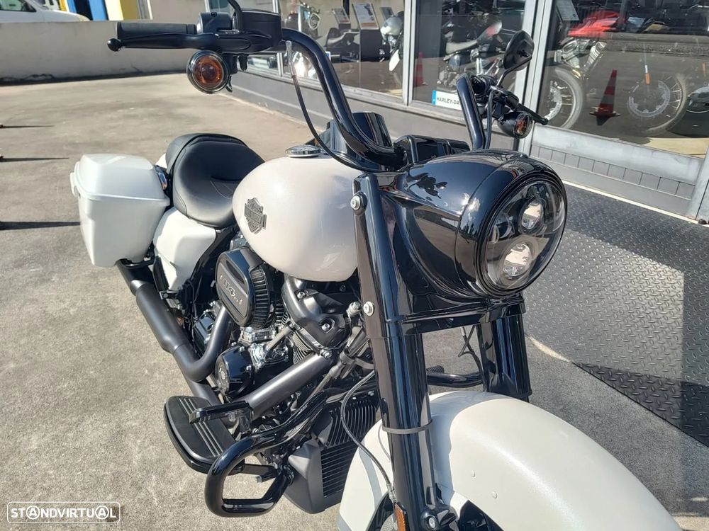 Harley-Davidson Road King Special - 14