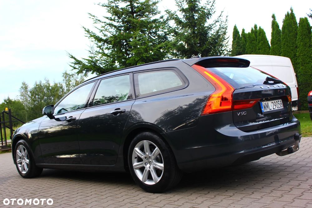 Volvo V90 D3 Momentum - 10