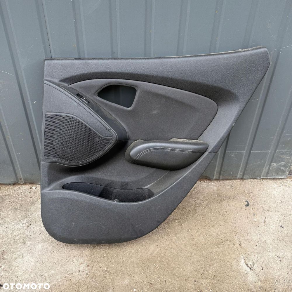 Boczek Tapicerka Drzwi Prawy Tył Hyundai Ix35 - 1