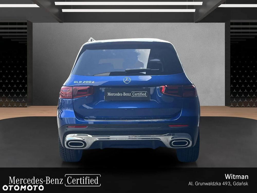 Mercedes-Benz GLB - 8