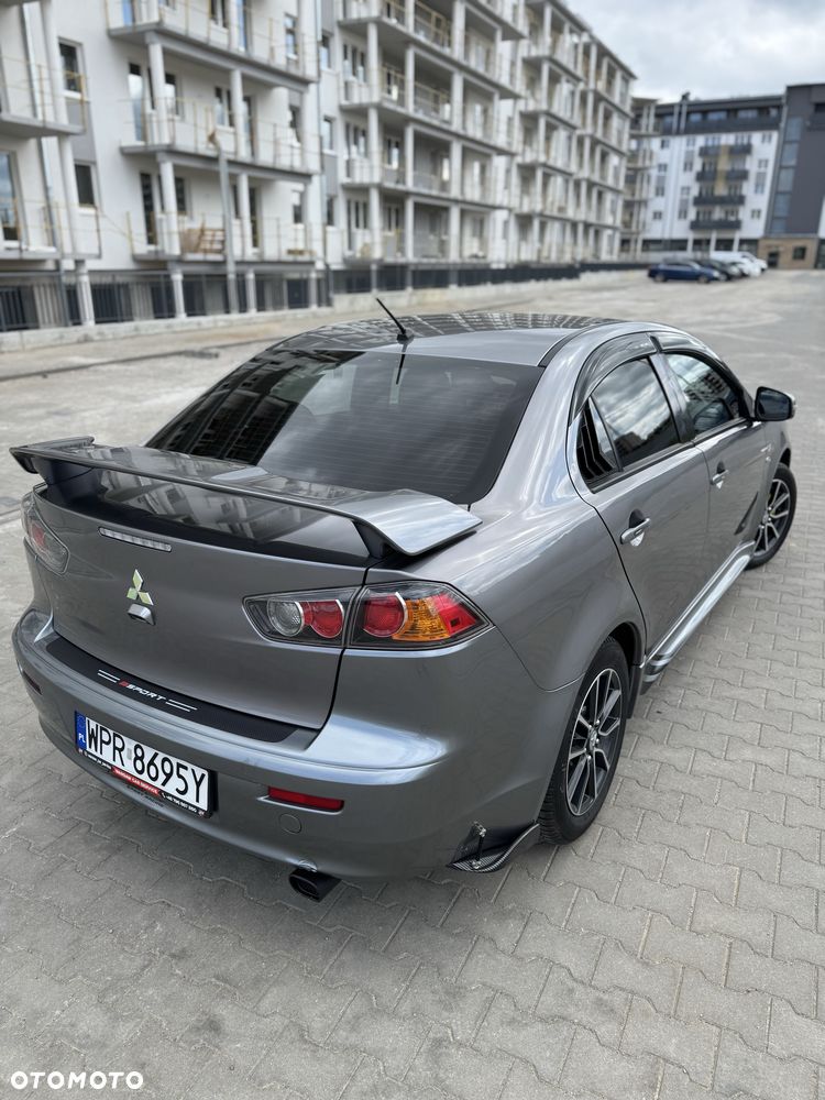 Mitsubishi Lancer - 3