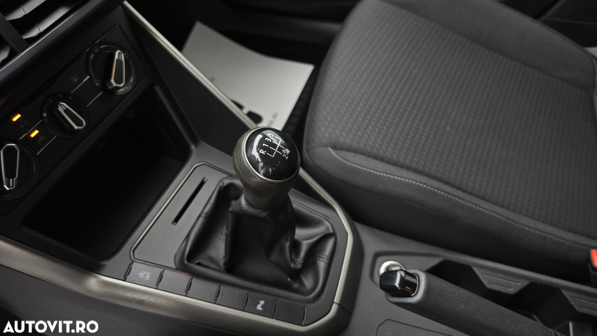 Volkswagen Polo 1.6 TDI Comfortline - 17