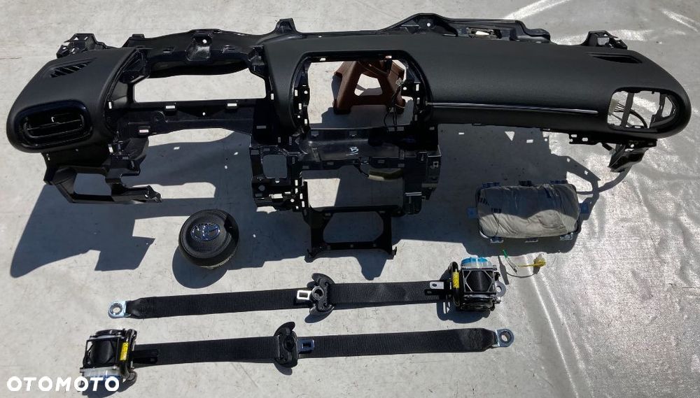 TOYOTA YARIS IV 4 P21 CROSS DESKA KONSOLA KOKPIT PULPIT PÓŁKA PARAPET PODUSZKI POWIETRZNE KIEROWCY PASAŻERA AIR BAG FOTELA W FOTEL KURTYNA KURTYNY AIR BAG AIRBAG PASY PAS SRS na wymianę od RĘKI  Raz2 !!! - 3