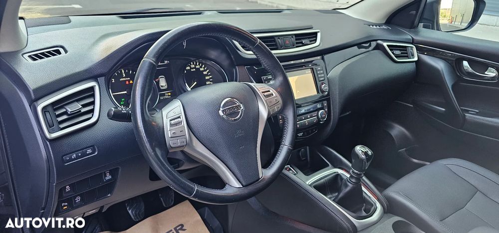 Nissan Qashqai 1.6 dCi DPF tekna - 14