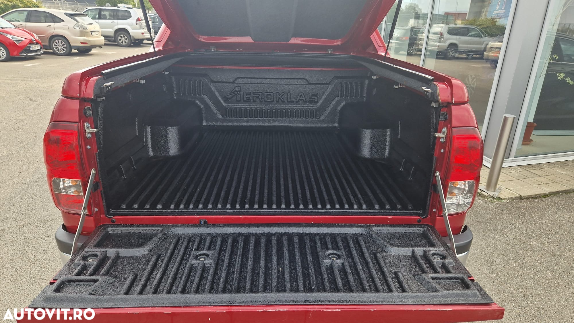 Toyota Hilux 4x4 Double Cab A/T Invincible - 8