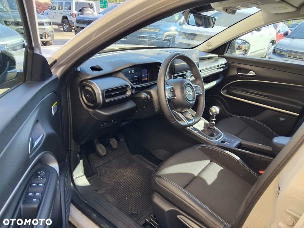 Jeep Avenger 1.2 GSE T3 Altitude FWD - 17