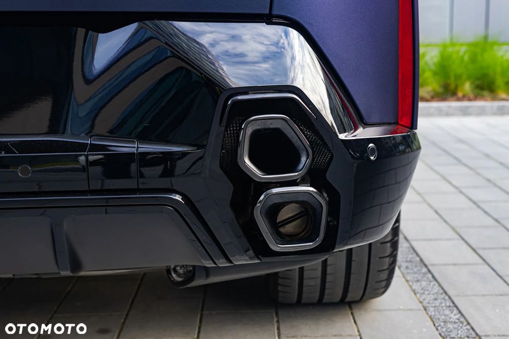 BMW XM PHEV sport - 8