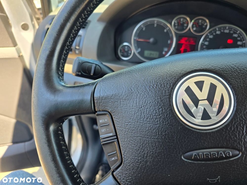 Volkswagen Sharan - 27