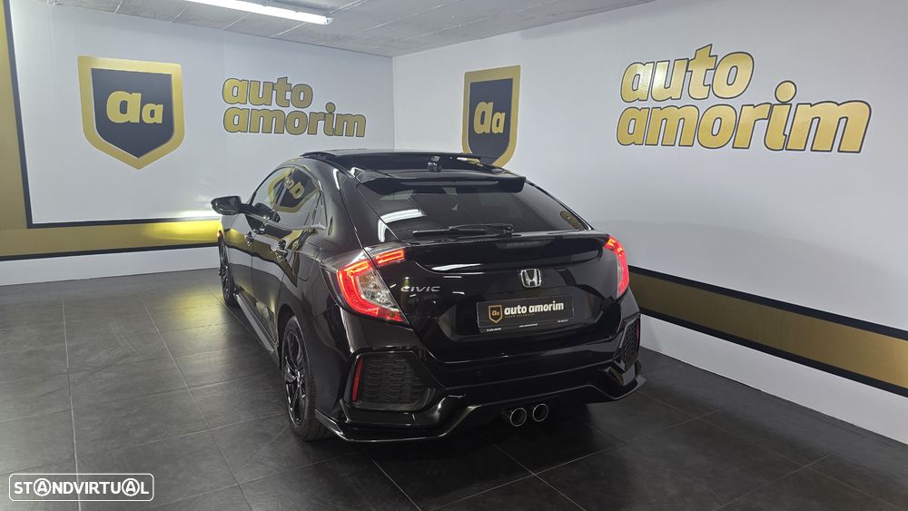 Honda Civic 1.5 i-VTEC Sport Plus - 11