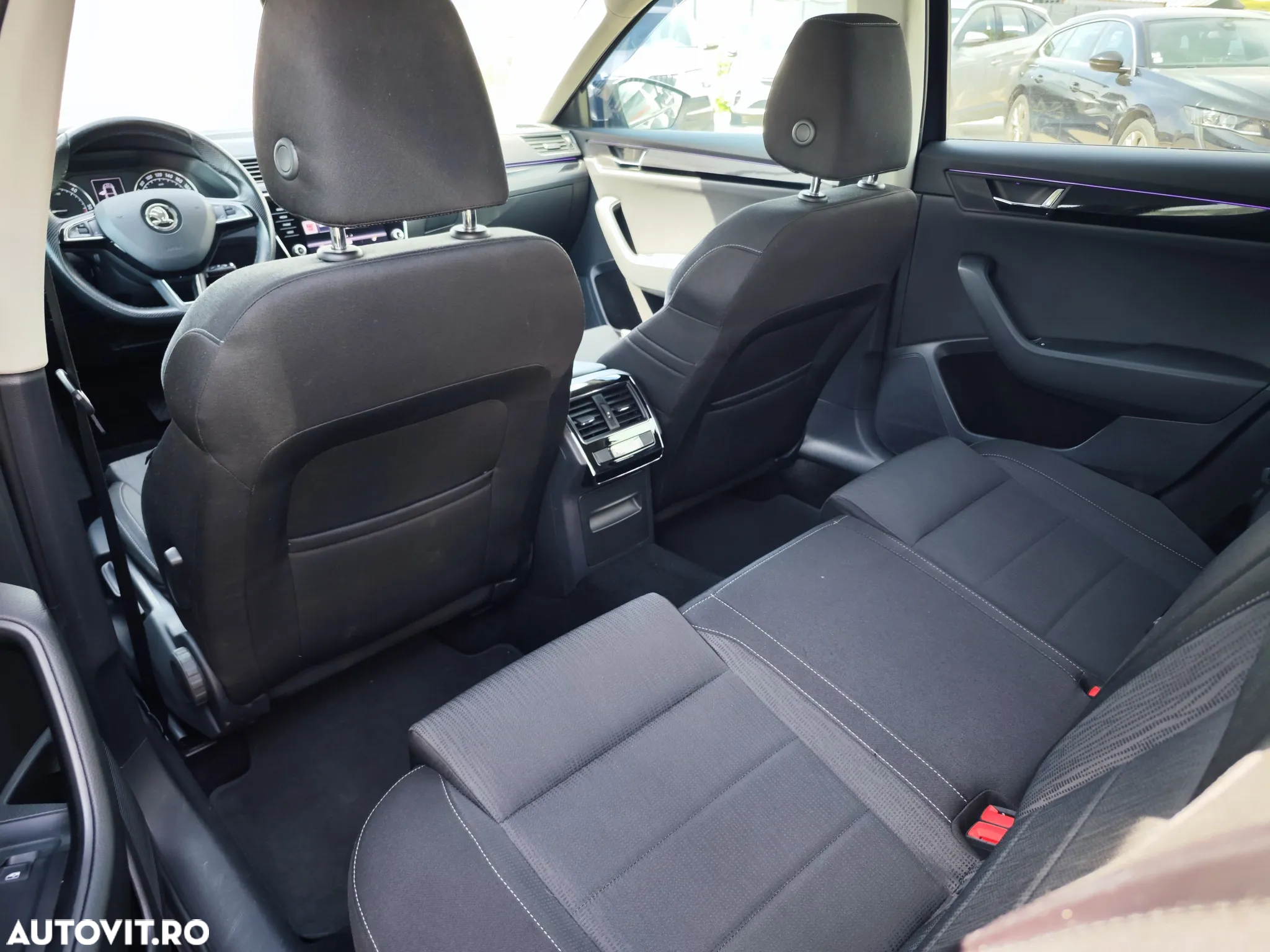 Skoda Superb 2.0 TDI DSG Ambition - 12