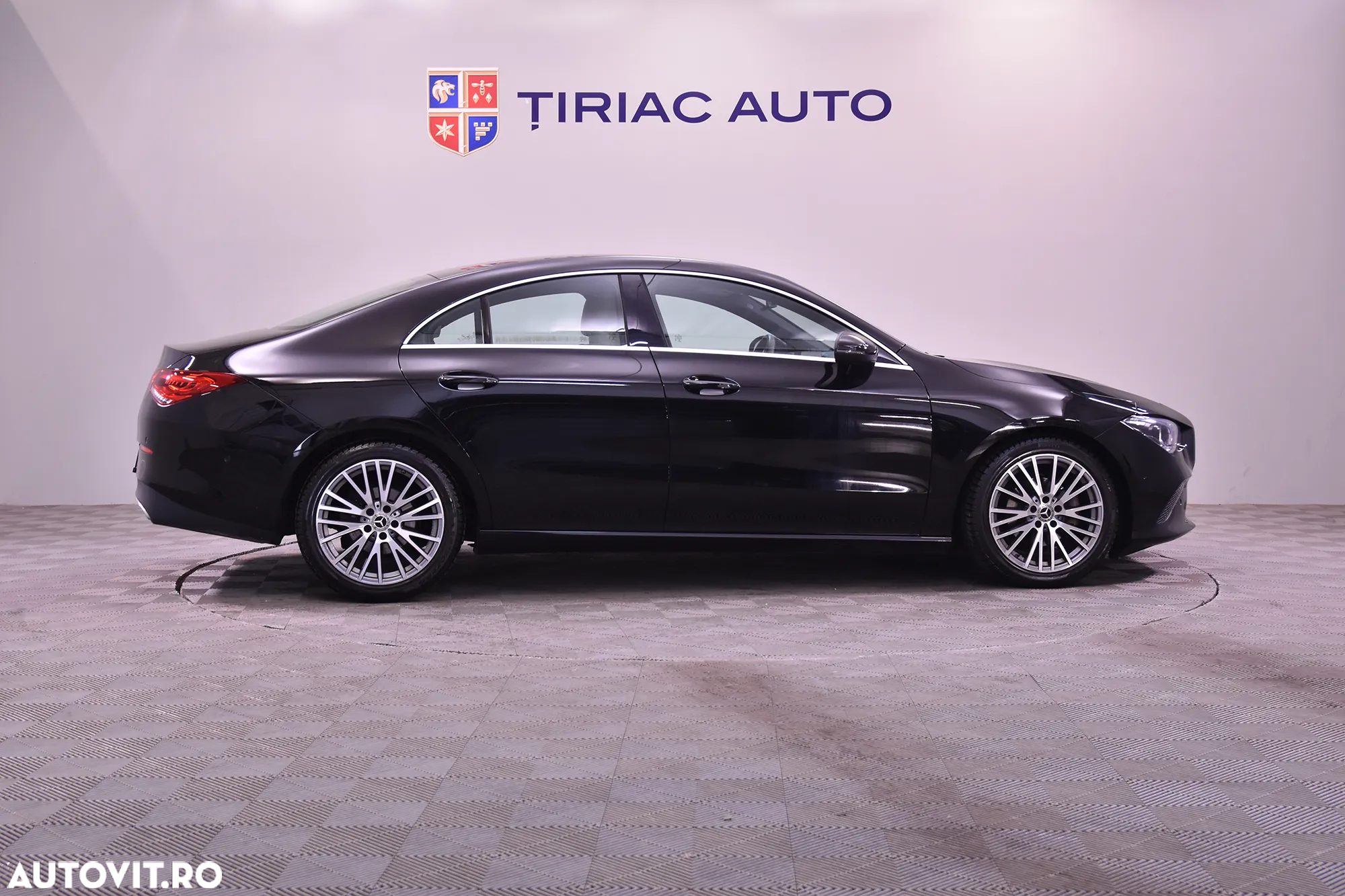 Mercedes-Benz CLA 180 7G-DCT - 6