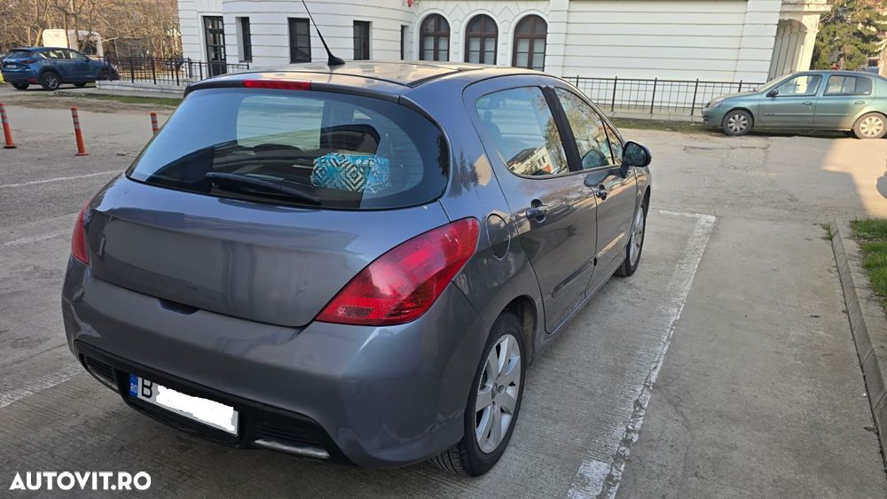 Peugeot 308 1.6HDi Confort Pack - 4