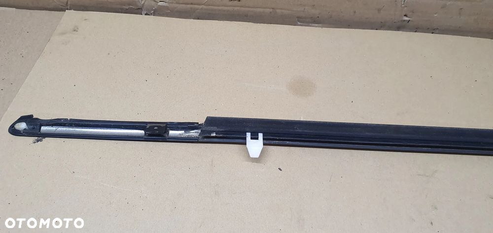 Listwa zgarniająca drzwi szyby prawy przód przednia prawa Rover 75 - 4