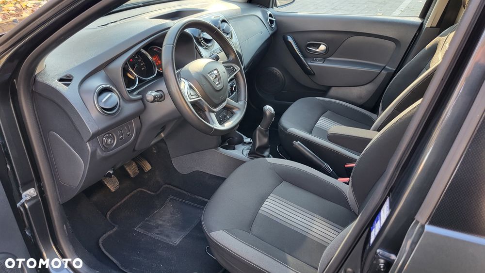 Dacia Sandero Stepway TCe 90 (S&S) Celebration - 12