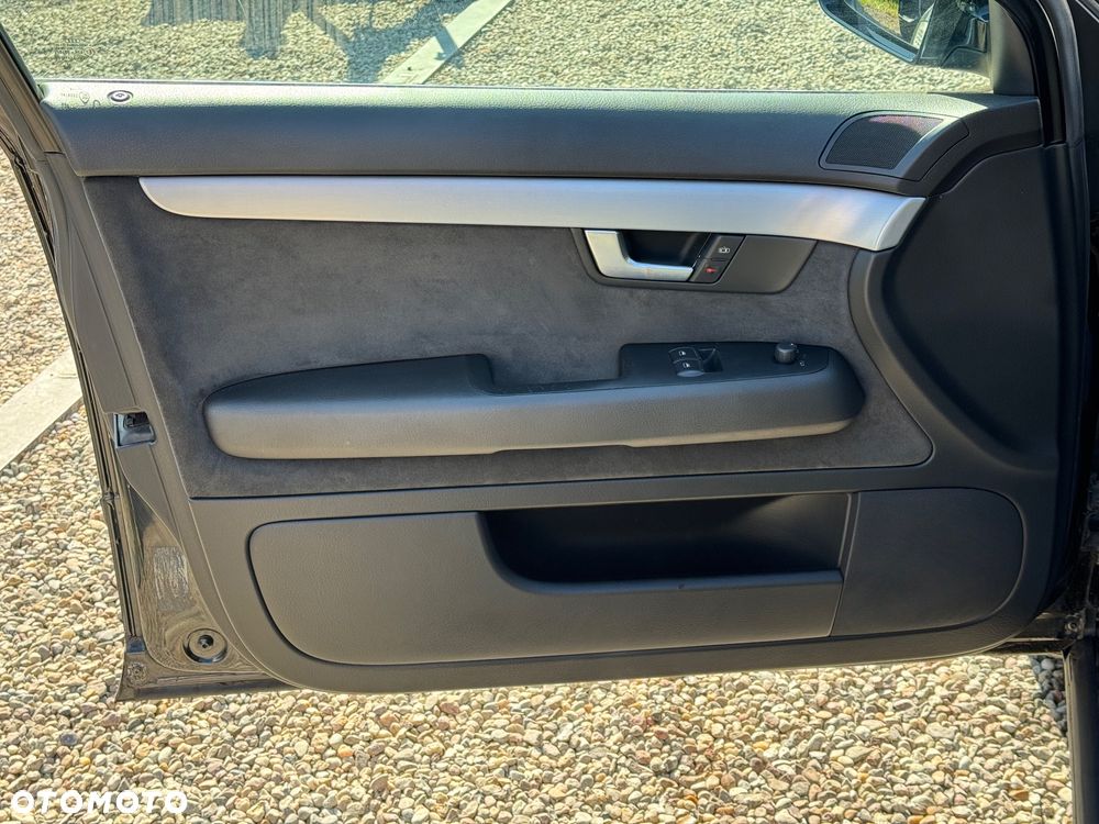 Audi A4 Avant 2.0 TDI DPF multitronic - 13
