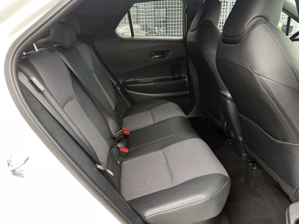 Toyota C-HR - 8