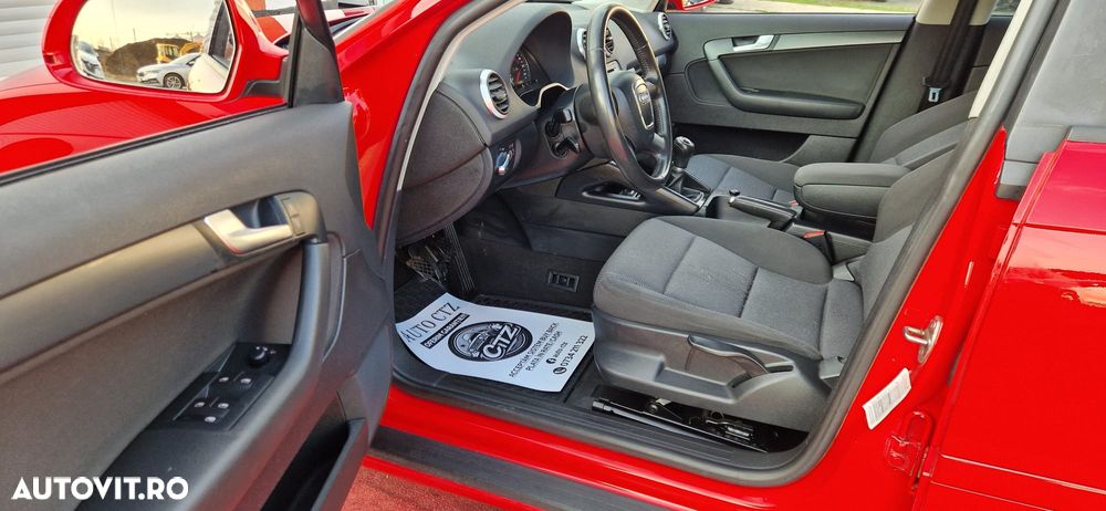 Audi A3 1.6 TDI Sportback DPF Ambiente - 16