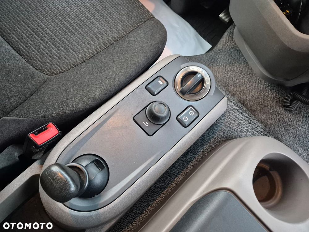 DAF LF250 I / CHŁODNIA / HULSTEINS / WINDA 1500KG / EURO 6  / NISKI PRZEBIEG / BEZWYPADKOWY / MODEL 2017 / EURO 6 / 20 EUROPALET - 28