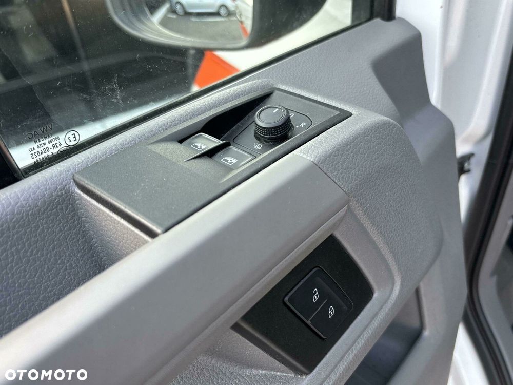 Volkswagen Crafter 2,0 TDI 176KM - 11