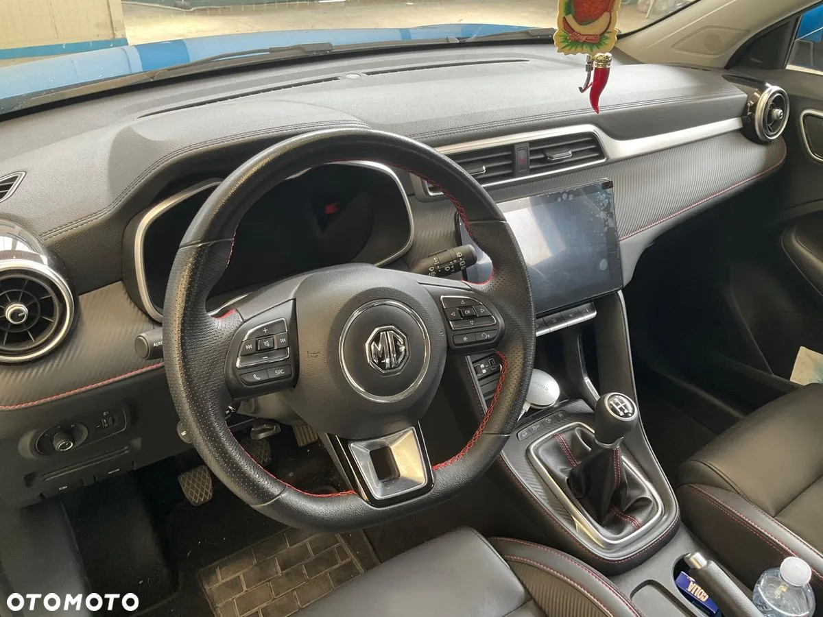 MG ZS ICE 1.5 VTI-tech Luxury - 23