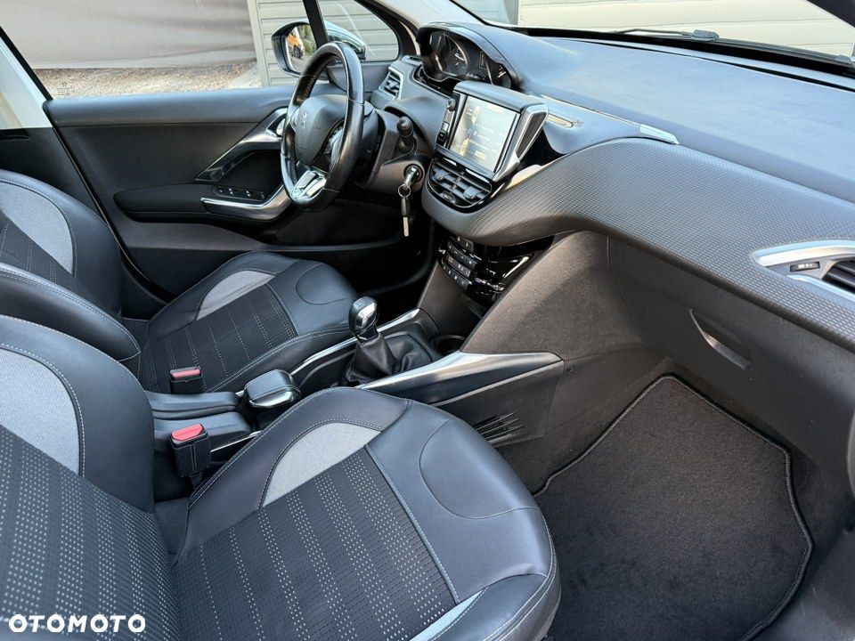 Peugeot 2008 120 VTI Allure - 29