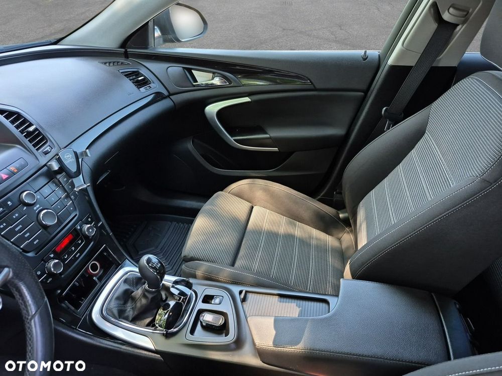 Opel Insignia - 10