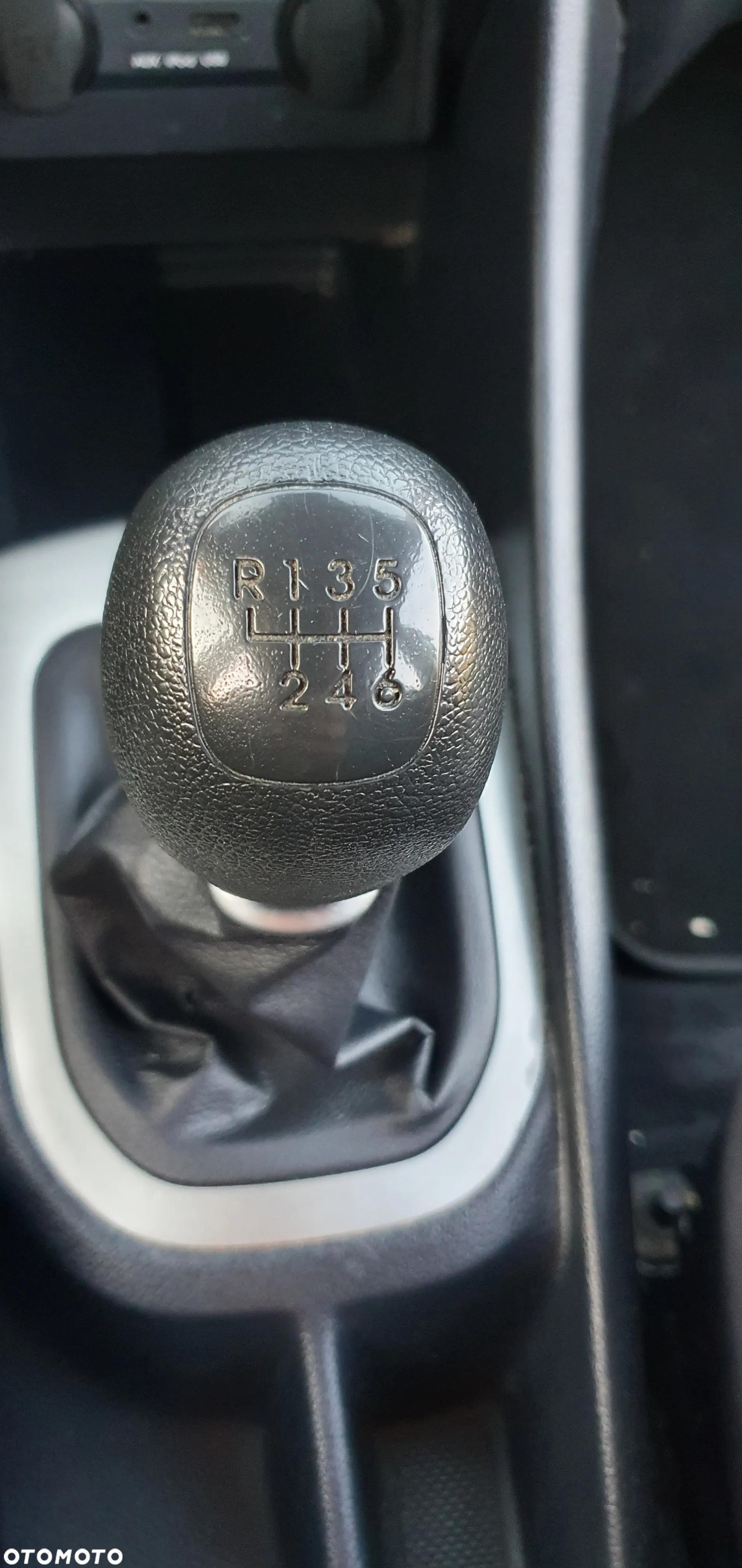 Kia Rio 1.4 Edition 7 - 16