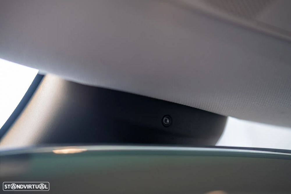 Tesla Model 3 Performance Dual Motor AWD - 33