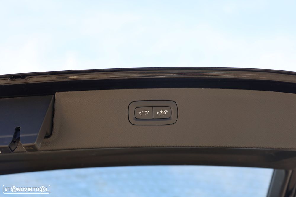 Volvo XC 90 2.0 T8 PHEV Plus Bright AWD - 7
