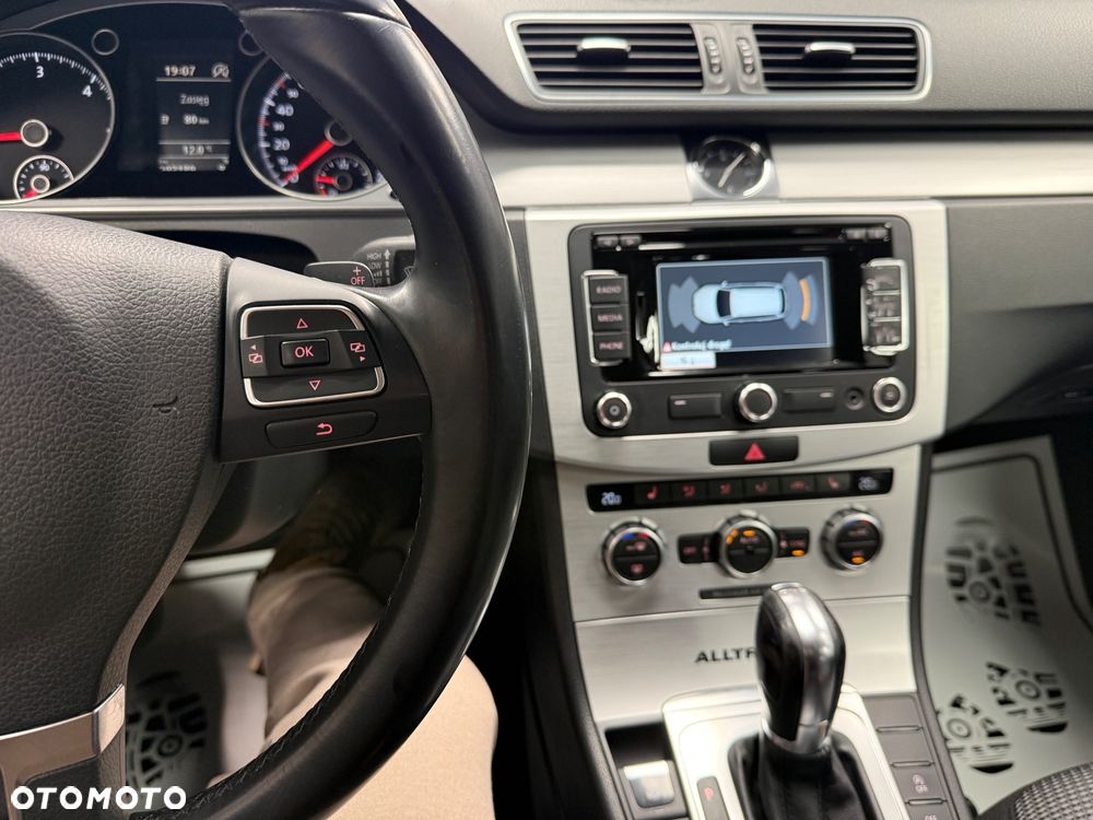 Volkswagen Passat Alltrack - 15