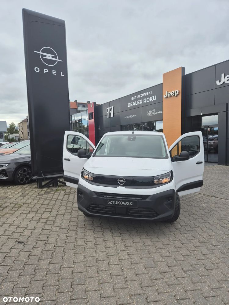 Opel Combo Cargo L2 Załogowy 1.5 Diesel 102 KM MT6