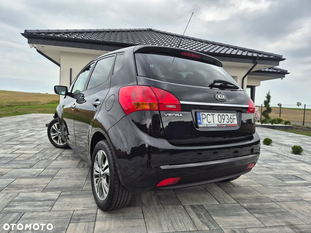 Kia Venga 1.4 CVVT Business Line - 17