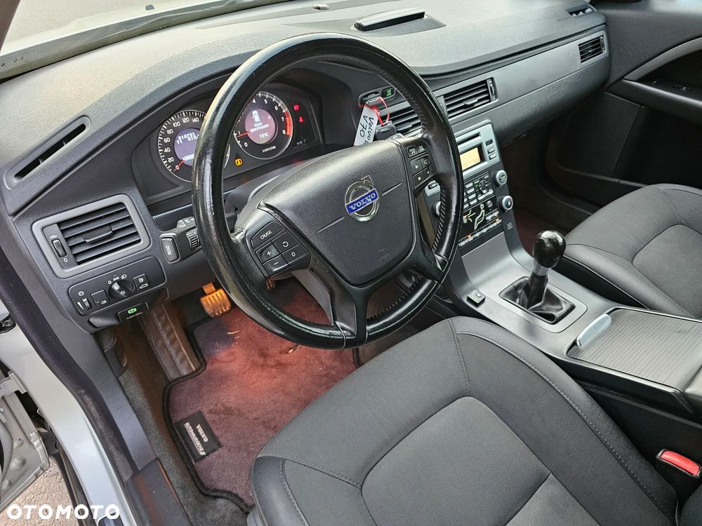 Volvo V70 2.0 - 10