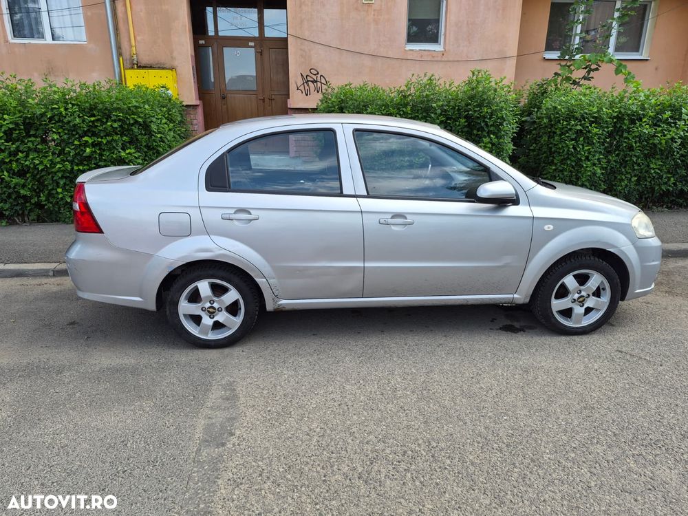 Chevrolet Aveo - 5