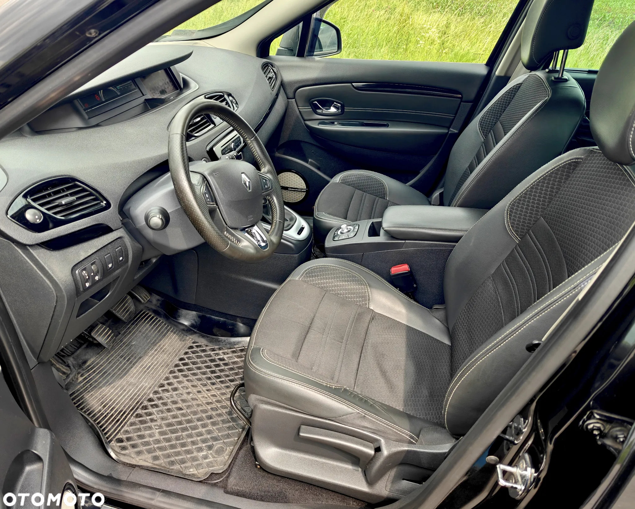 Renault Scenic 1.5 dCi Energy Bose EU6 - 15