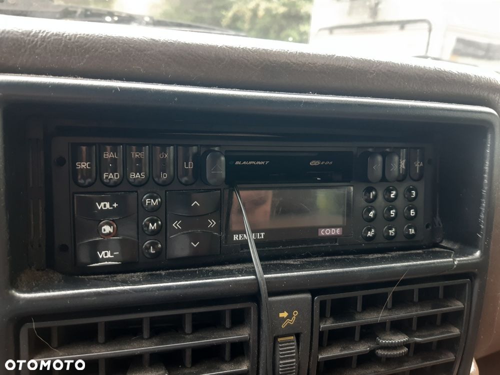 Renault 19 - 6