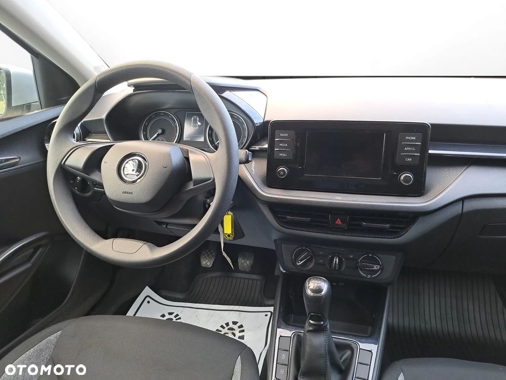 Skoda Fabia 1.0 Ambition - 13