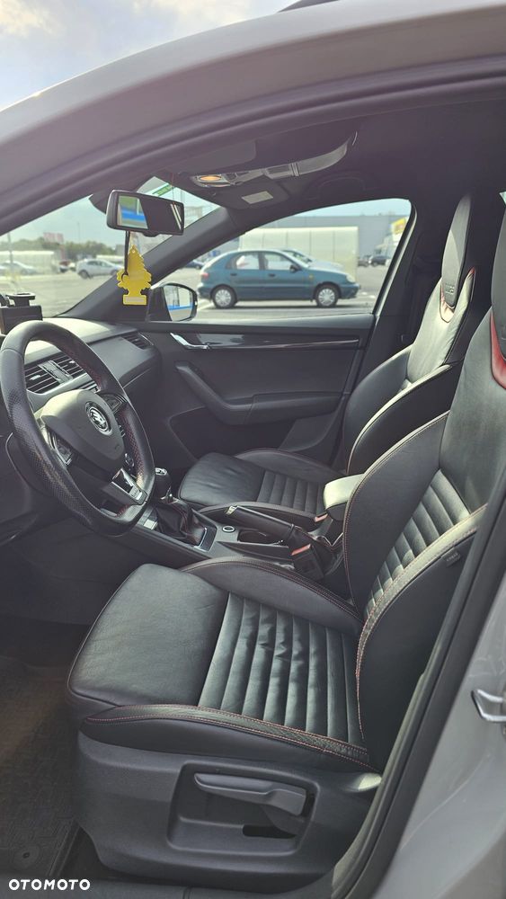 Skoda Octavia 2.0 TDI RS - 11
