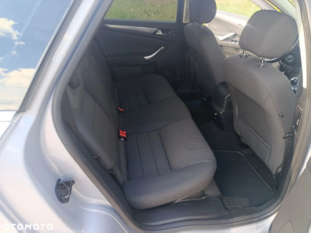 Ford Mondeo 2.0 TDCi Titanium - 26