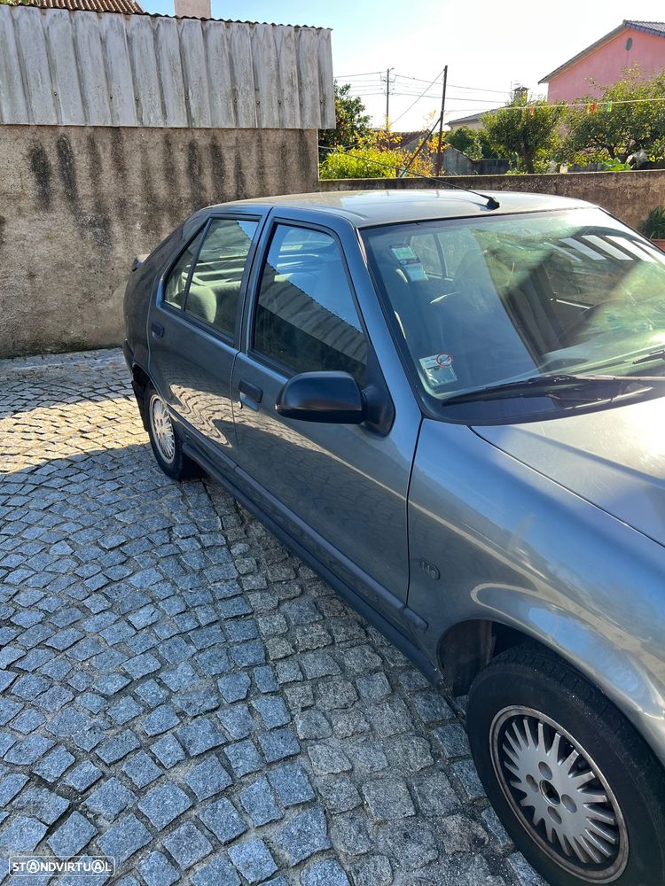 Renault 19 1.4 RT - 5