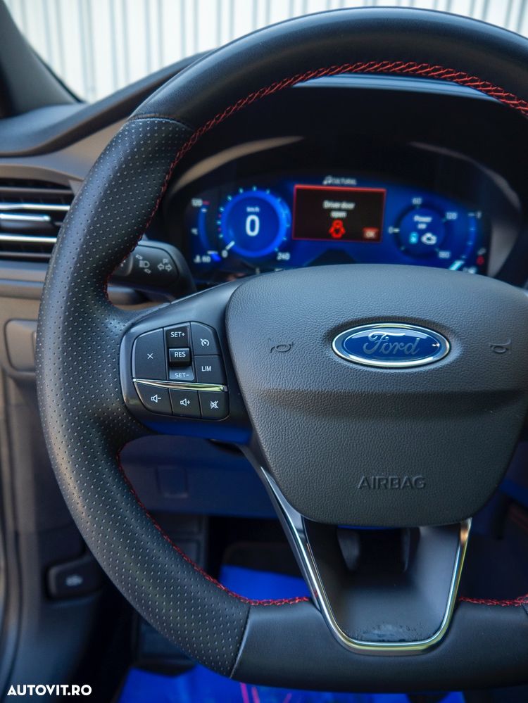 Ford Kuga 2.5 Duratec FHEV ST-LINE - 24