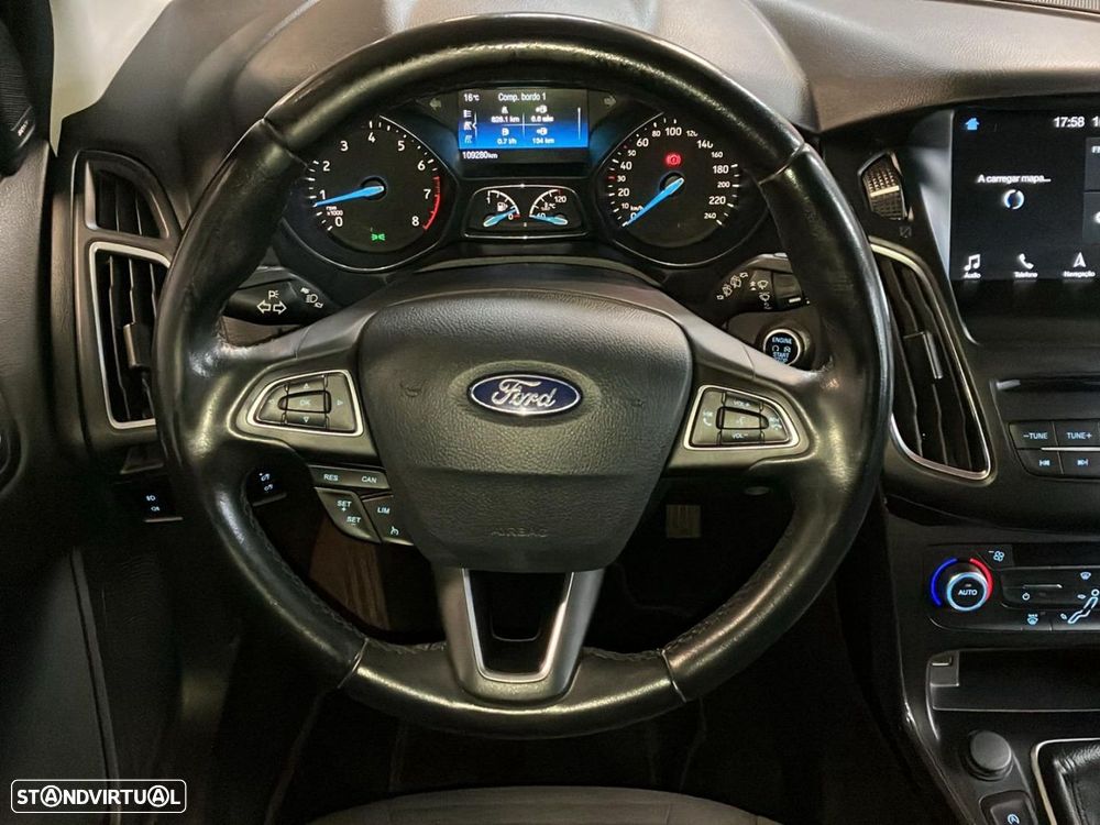 Ford Focus 1.0 EcoBoost Titanium - 12