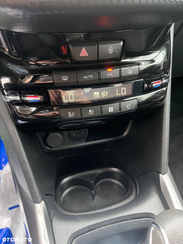 Peugeot 2008 PureTech 110 GPF Stop&Start EAT6 Style - 18