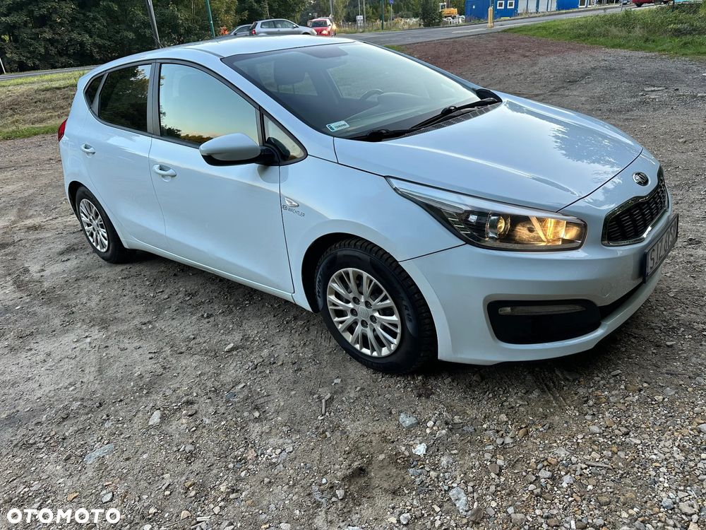 Kia Ceed - 1