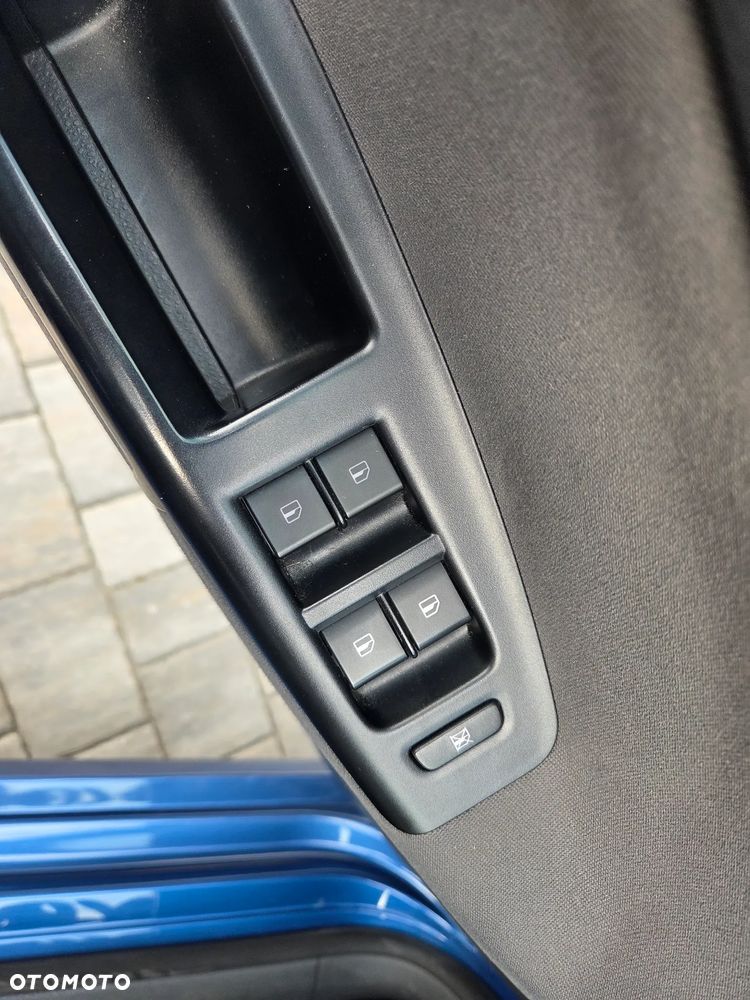 Volkswagen Polo - 18