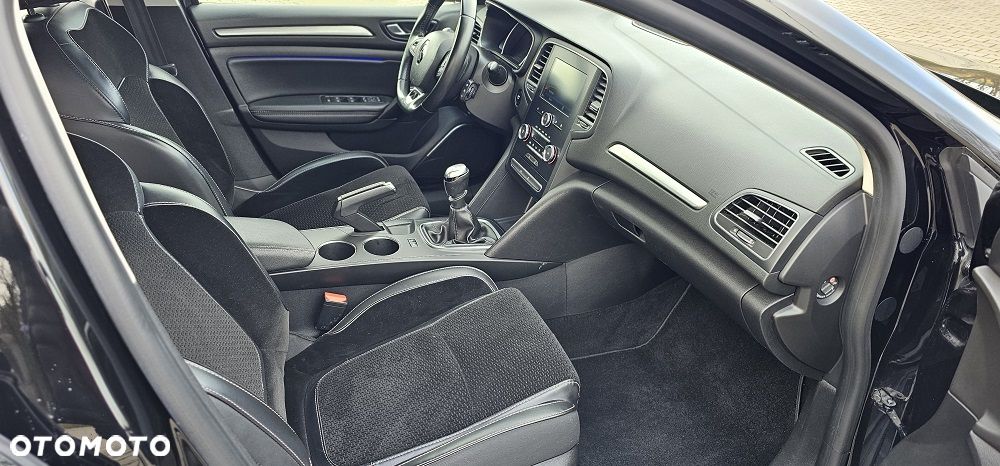 Renault Megane 1.5 Blue dCi Intens - 10