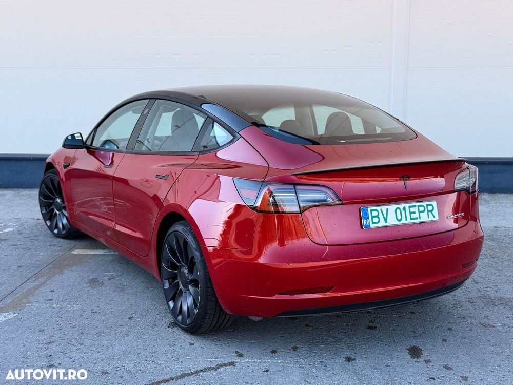 Tesla Model 3 2022 photo 3