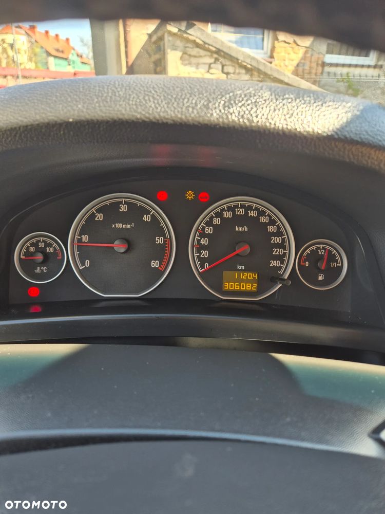 Opel Vectra 1.9 CDTI DPF Cosmo - 6